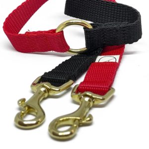 Red and black webbing dog lead splitter for 2 dogs