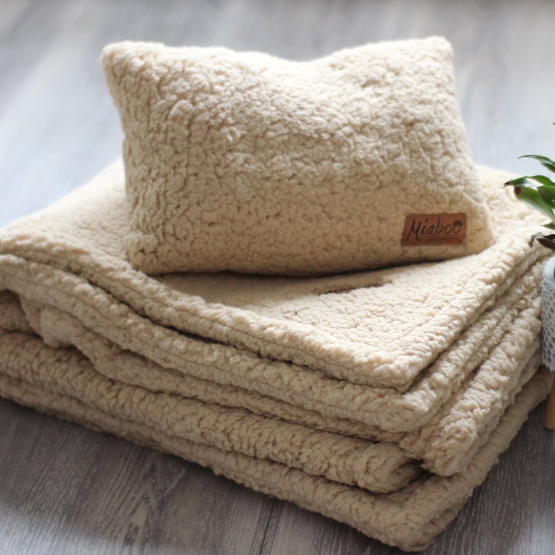 Dog pillow and blanket set