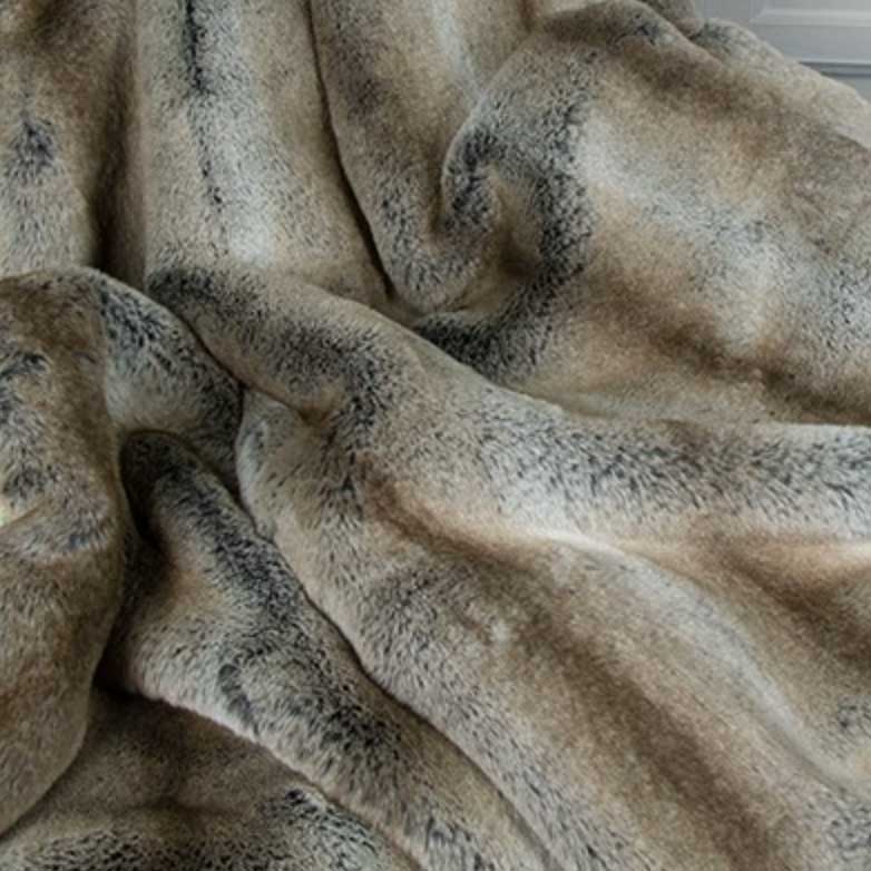 Luxury dog blankets - faux fur